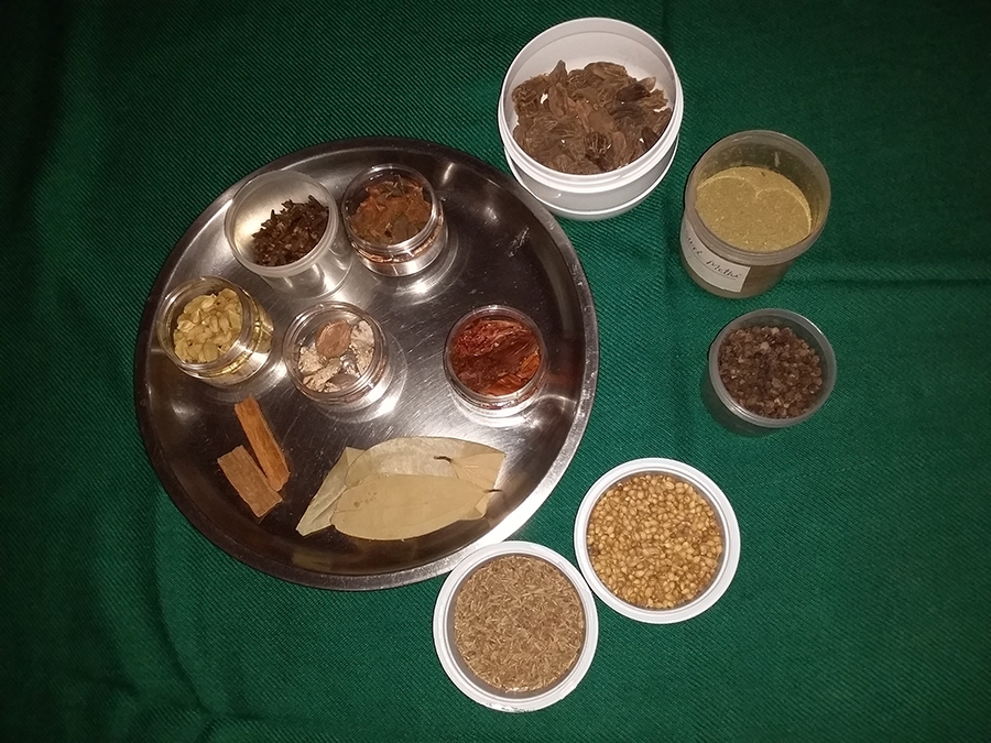 Masala for making Biriyani.